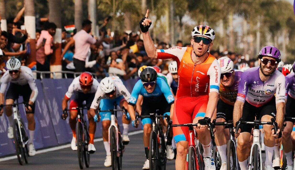 bajaj pune grand tour